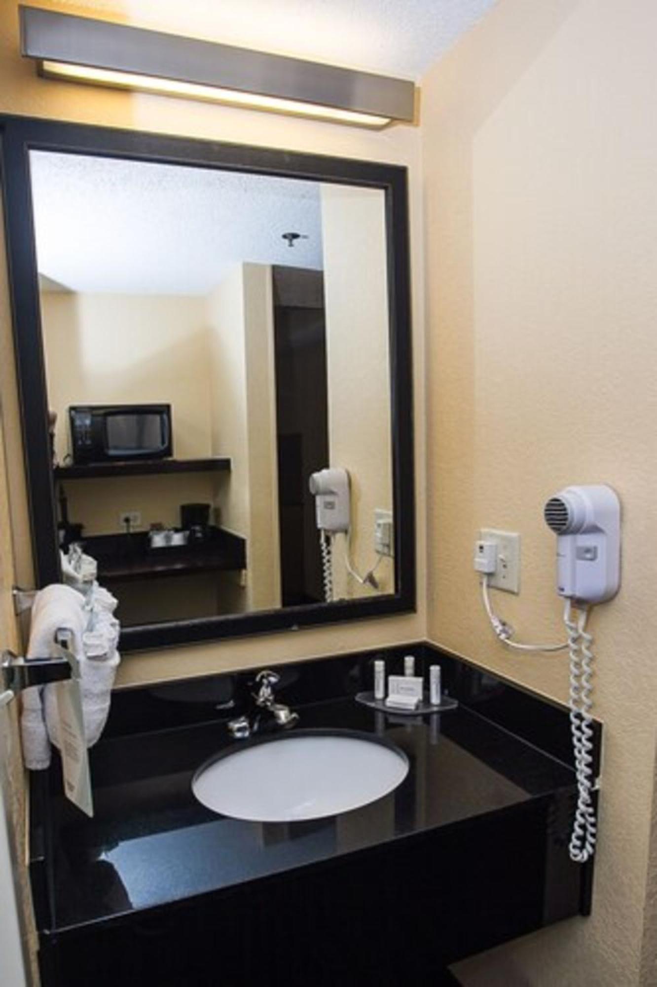 Fairfield Inn & Suites By Marriott Boston Milford Exteriér fotografie
