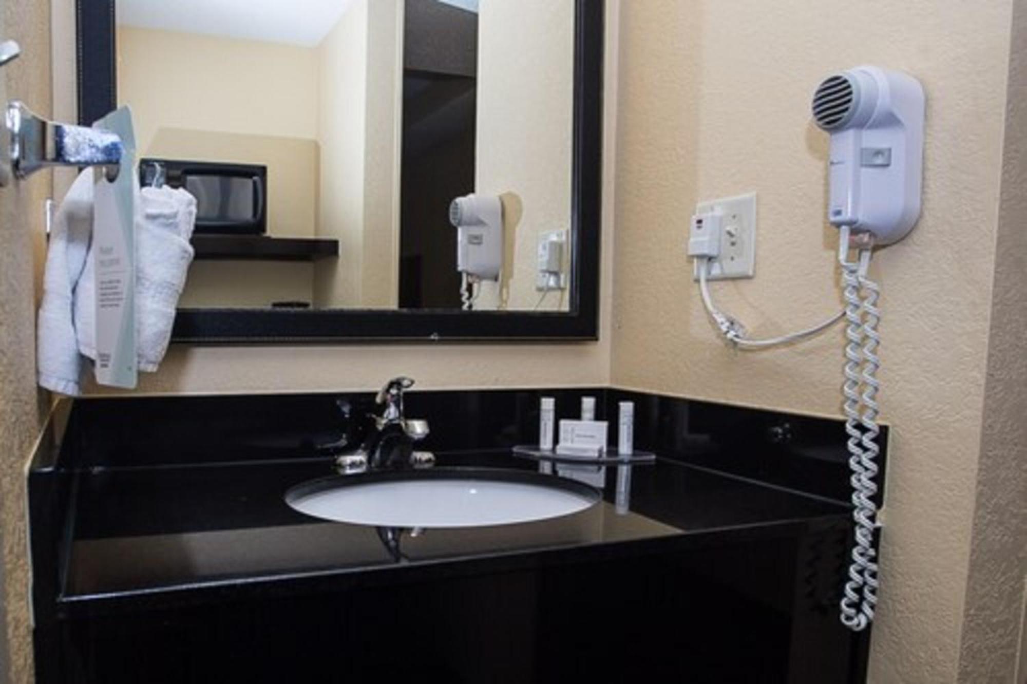 Fairfield Inn & Suites By Marriott Boston Milford Exteriér fotografie