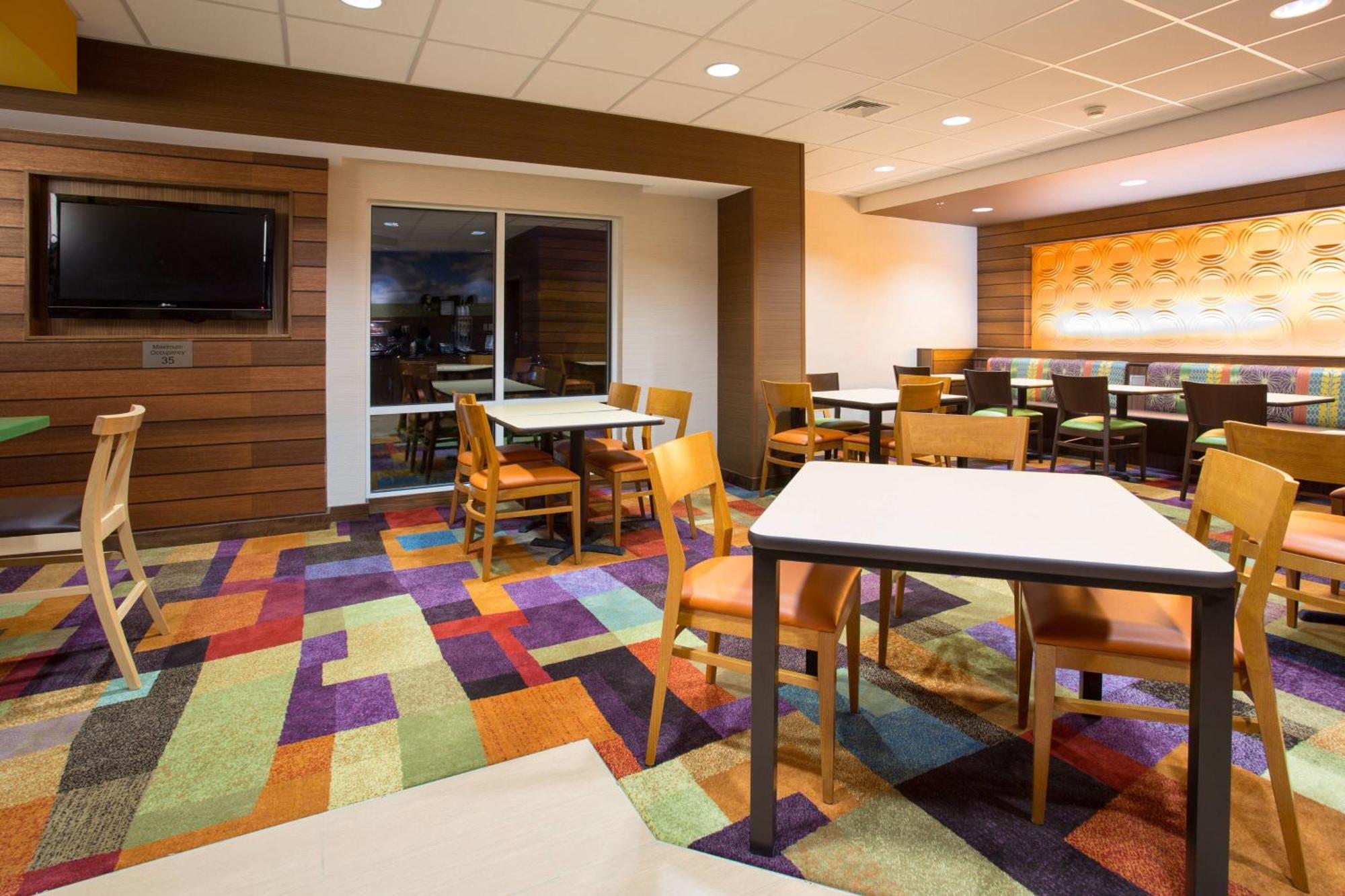 Fairfield Inn & Suites By Marriott Boston Milford Exteriér fotografie